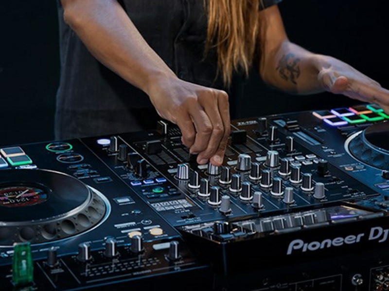  Bàn DJ XDJ-XZ Pioneer chính hãng